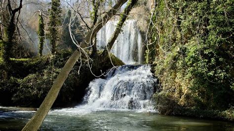 ¿Cuánto tiempo se tarda en ver el Monasterio de Piedra y qué。